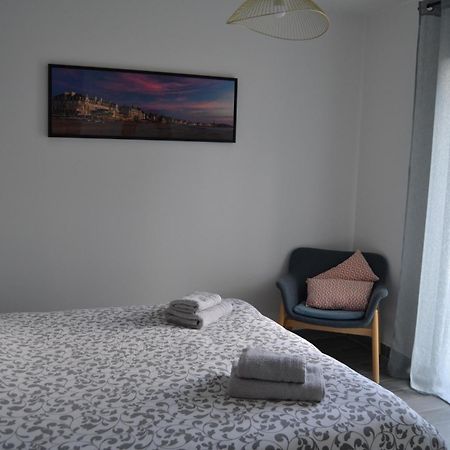 La Petite Bicoque Bed & Breakfast Saint-Suliac Dış mekan fotoğraf